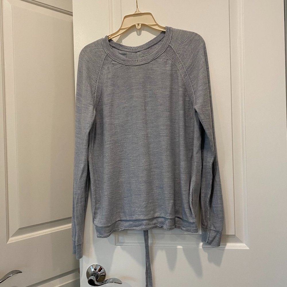 Lululemon Tied To You Sweater Size Large